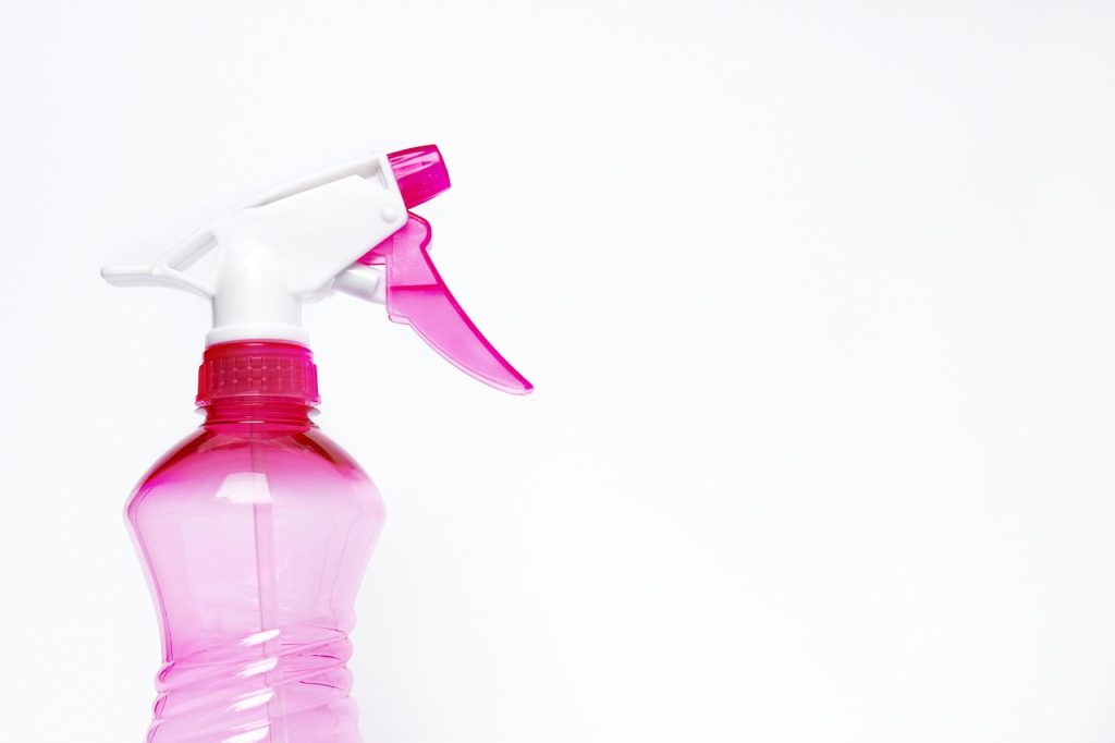 comparison of natural cleaning products vs chemical drain cleaner